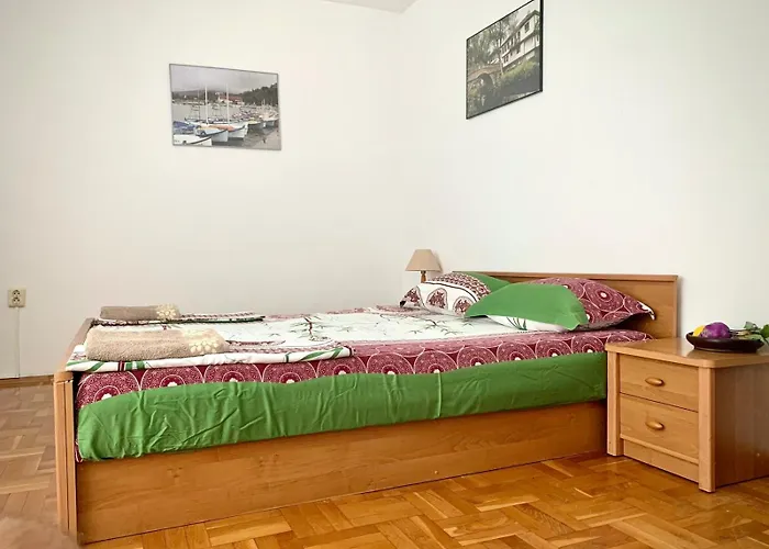 Къща за гости тедис хоум Бургас